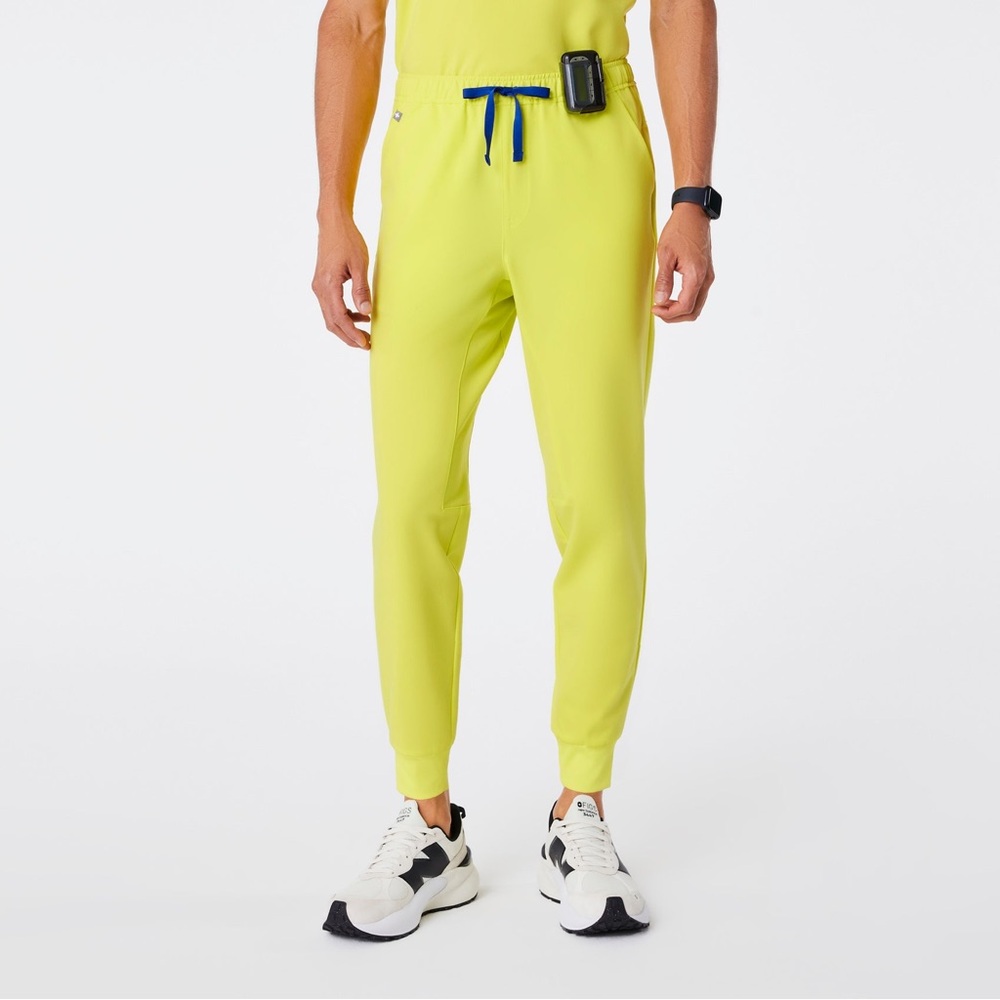 NWT Figs Scrub SET for MEN in size M, Leon top and Tansen joggers regular - Picture 2 of 4